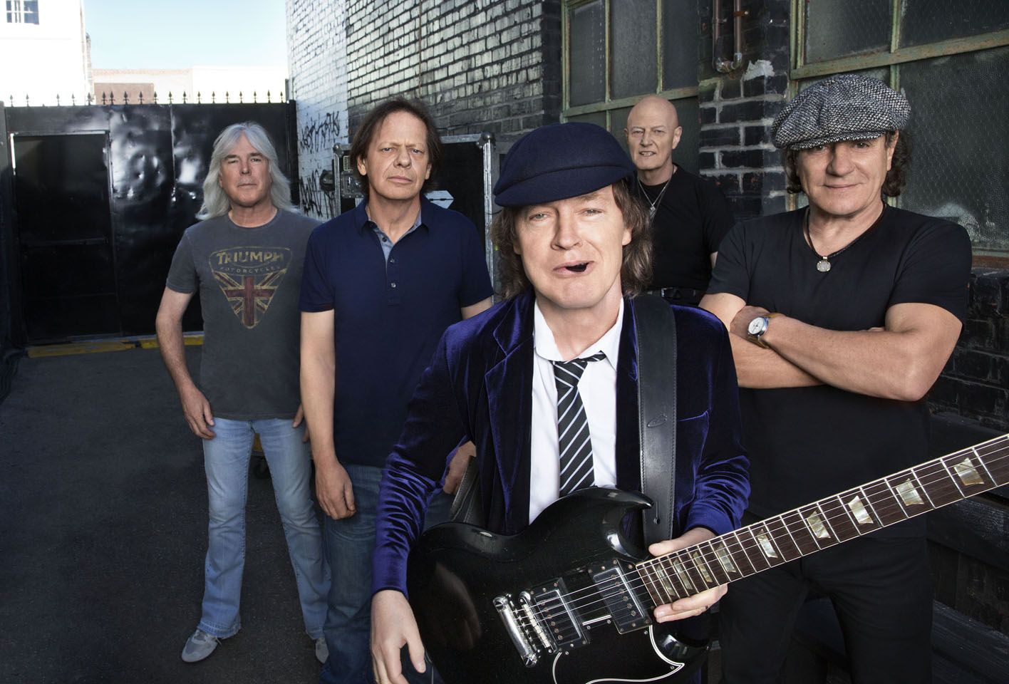 AC/DC vuelve a la carga con su nuevo sencillo “Shot In The Dark”