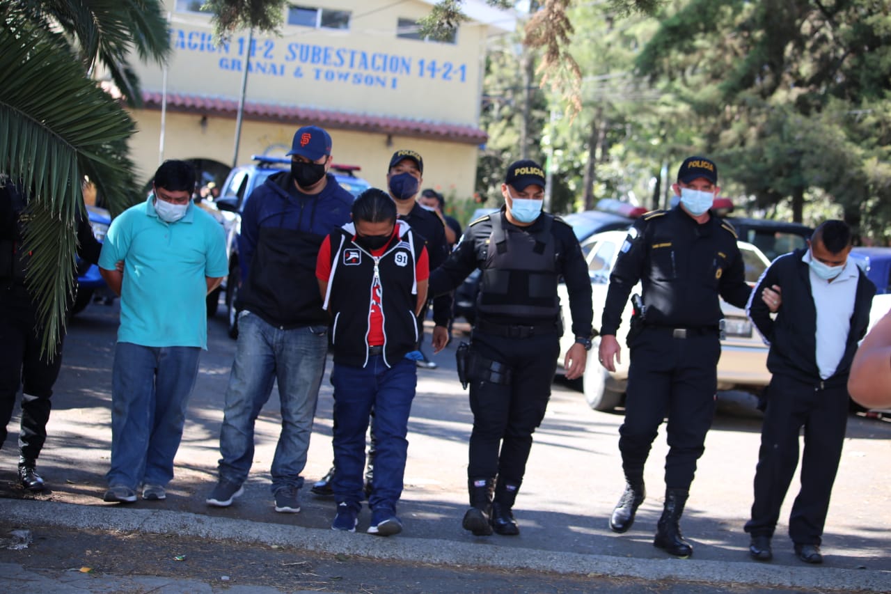 Presuntos saqueadores son capturados en zona 11