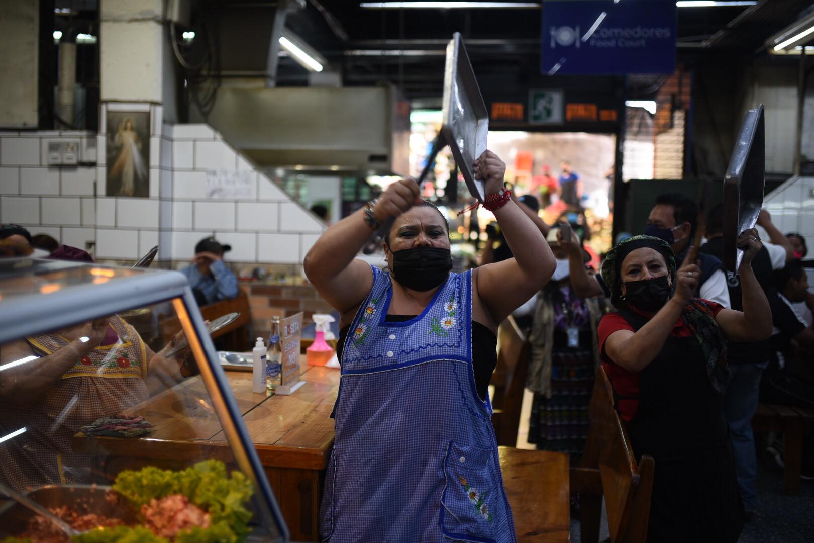 Inquilinos del Mercado Central convocan a «Cacerolazo» contra medidas dictadas por Giammattei