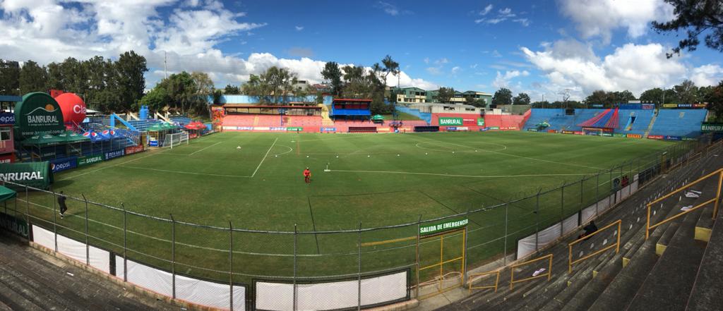 ‘El Trébol’ se prepara para recibir el tercer Clásico Nacional de su historia