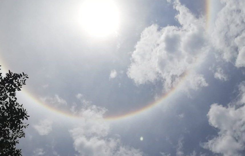 Halo solar embellece el cielo y sorprende a guatemaltecos