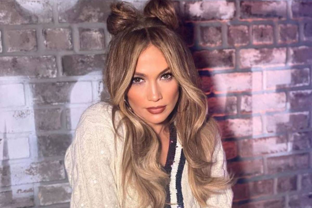 ¡Escándalo! Jennifer Lopez posa en sexy lencería y recibe elogios de Ben Affleck