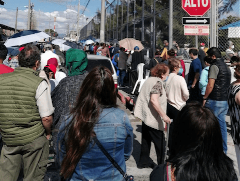 Salud prevé habilitar varias sedes para vacunación masiva contra Covid-19