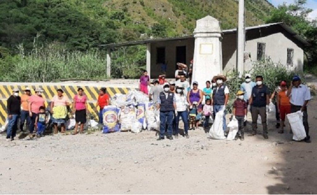 Voluntarios recogen 25 toneladas de desechos en tres departamentos