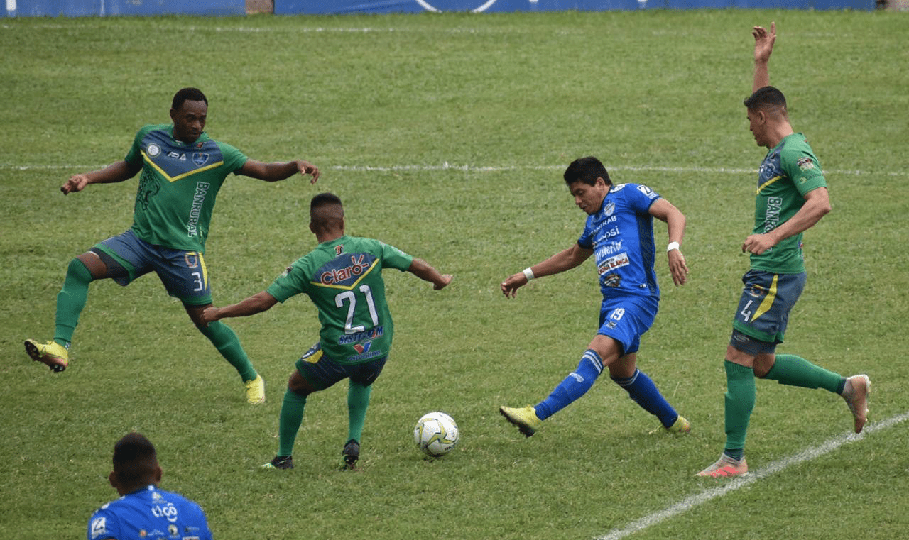 Cobán falla y Santa Lucía buscará el pase a las semifinales en casa