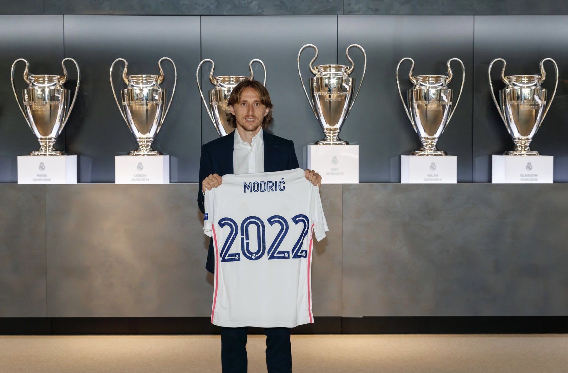 VIDEO. Luka Modric renueva contrato con el Real Madrid