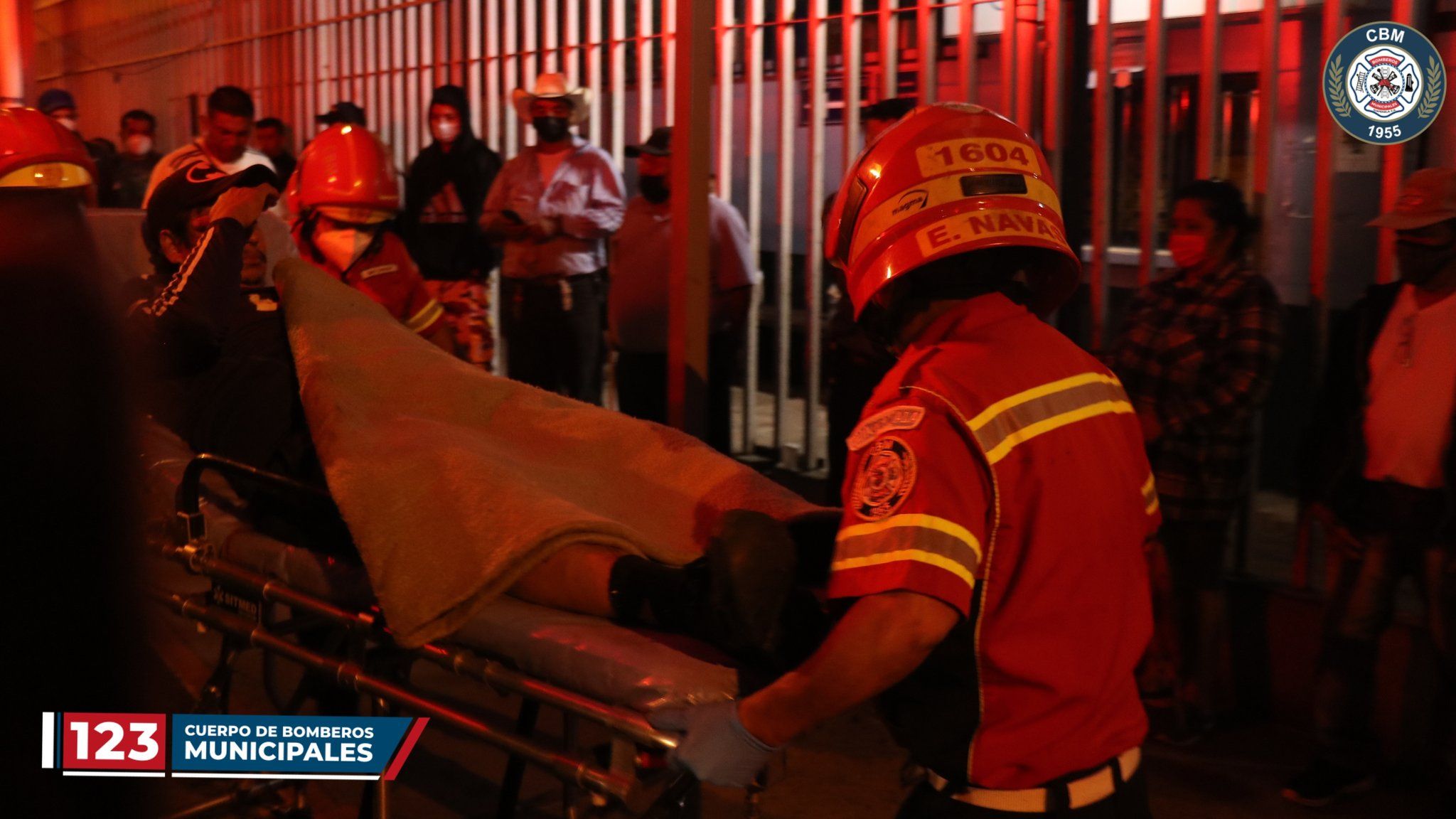 Ataque armado en campo de futbol deja tres heridos en zona 18