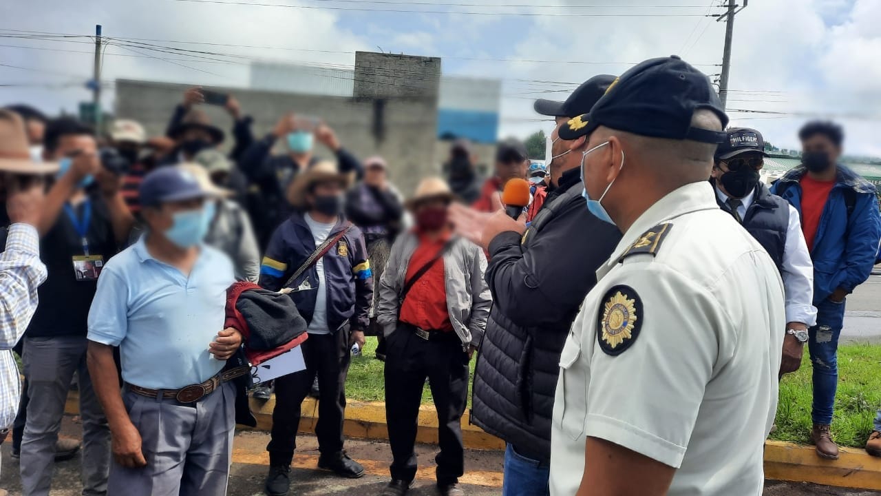 Vecinos protestan por daños en viviendas a causa del Libramiento