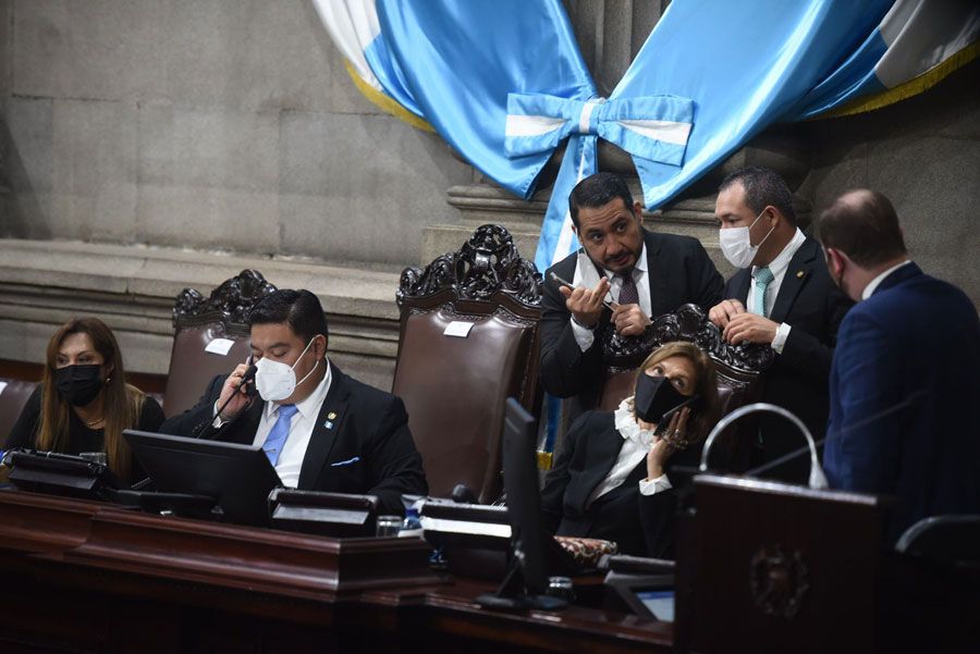 De urgencia, Congreso aprueba juramentar a magistrados del CANG; pendientes objeciones