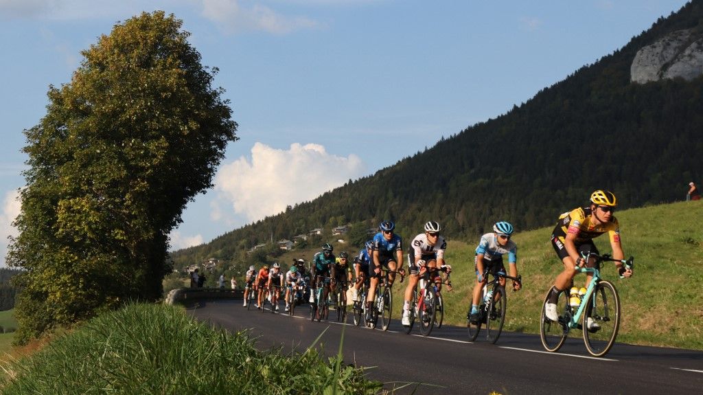 Ciclistas protestan por mejores condiciones de seguridad en el Tour de Francia