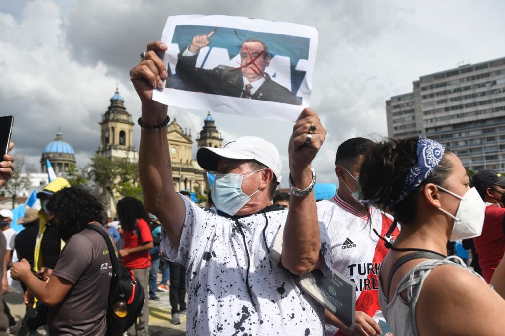 CC otorga amparo para manifestar, pero pide garantizar libertad de locomoción