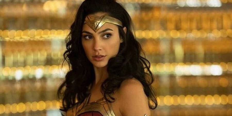 Gal Gadot deslumbró a sus fans con provocativo vestido