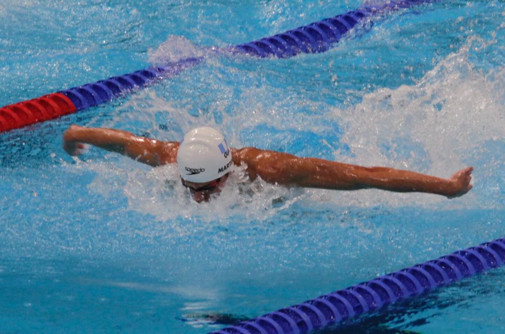 VIDEO. ¡Histórico! Luis Carlos Martínez se mete a las semifinales en 100 metros mariposa