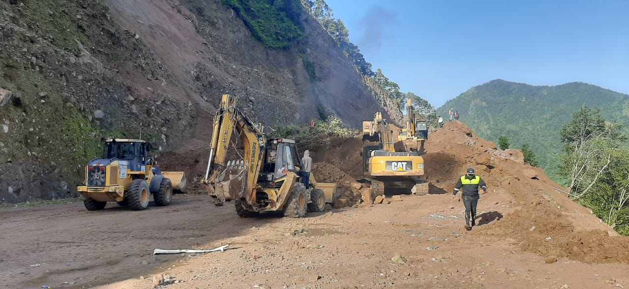 Retoman operación de búsqueda tras derrumbe en Tajumulco