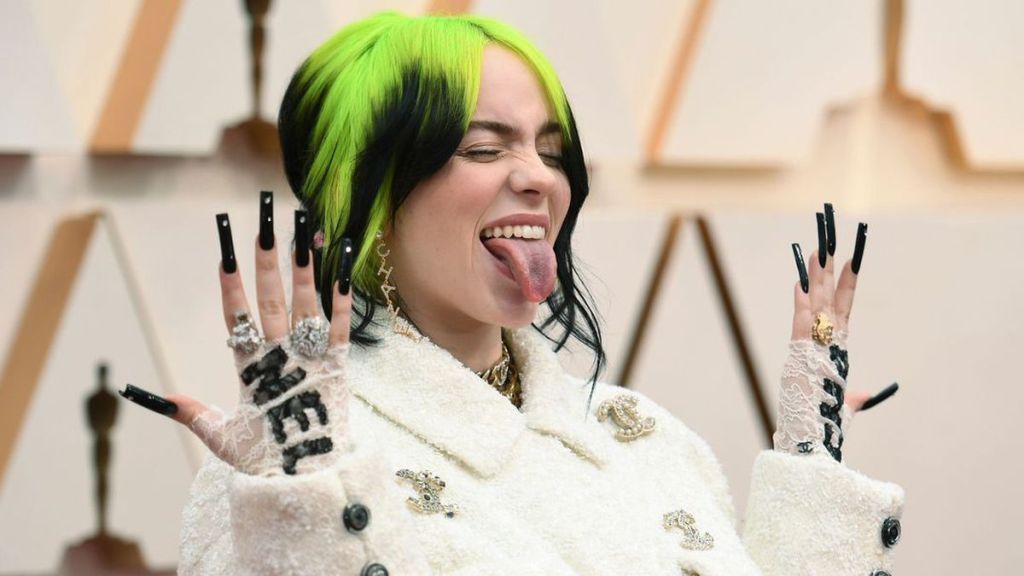 Billie Eilish cambia de look y habla sobre el amor propio