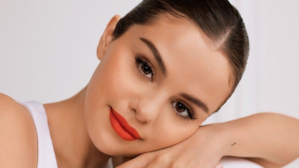 ¡Parece Marilyn Monroe! Selena Gomez sorprende con su nuevo y sensual look