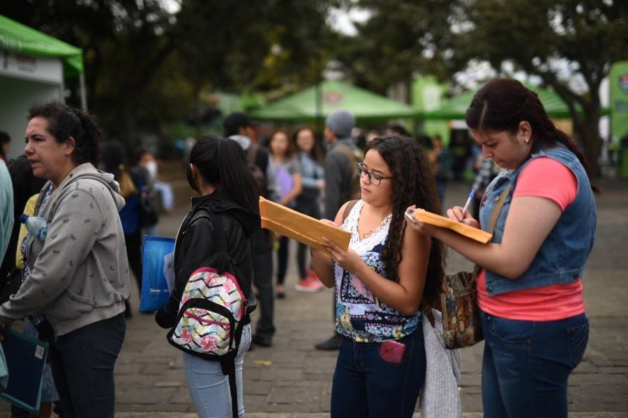 Ofrecerán más de 1 mil 900 plazas en feria de empleo para jóvenes