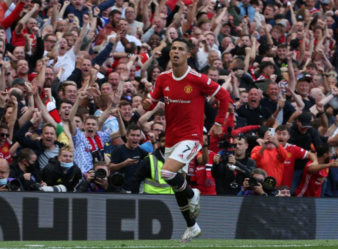 VIDEO. Cristiano Ronaldo se estrena con doblete en su regreso al Manchester United