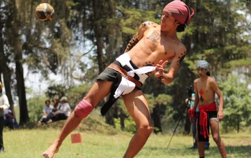 Guatemaltecos ganan boleto para torneo de pelota maya en México