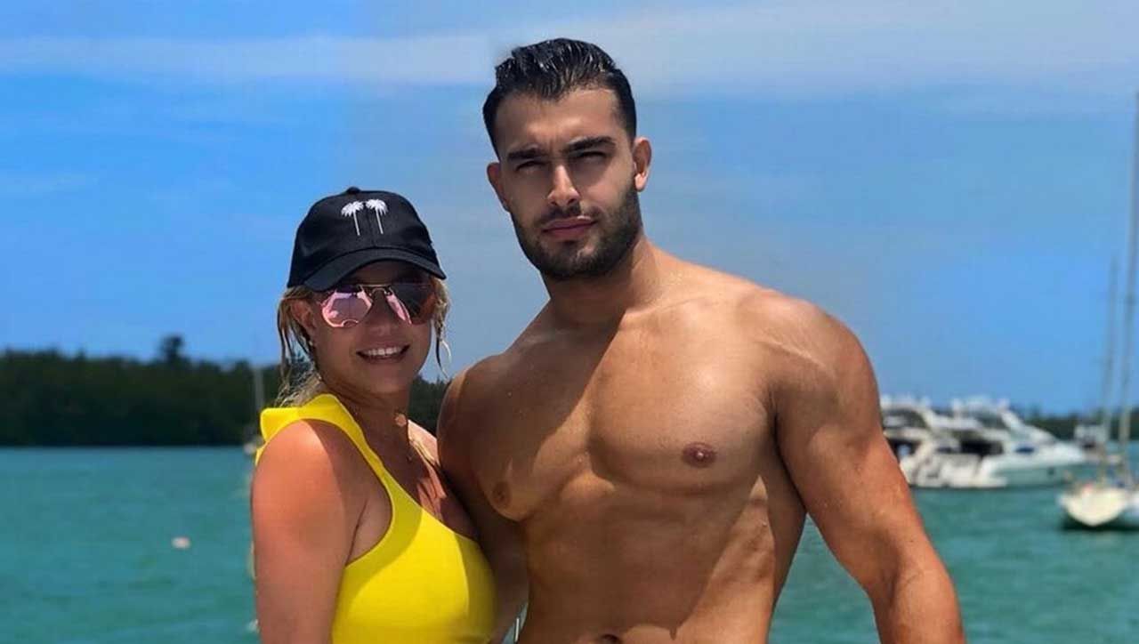 Britney Spears anuncia su compromiso con su novio Sam Asghari