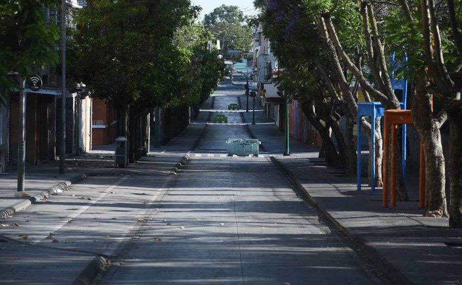 Toque de queda cobra vigencia este sábado, ¿quiénes sí podrán circular?