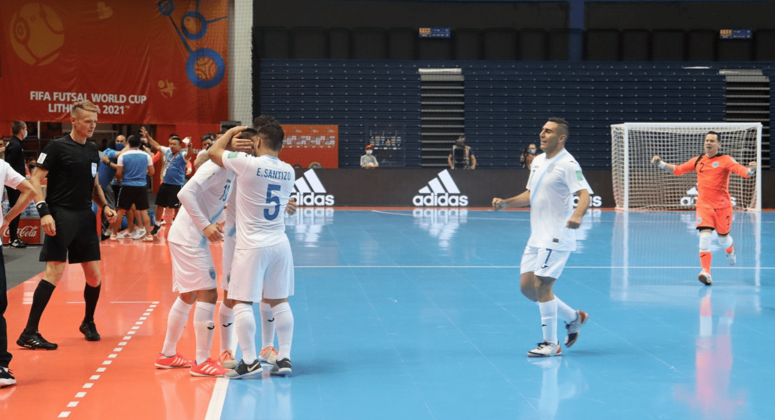 VIDEO. ¡Guatemala ilusiona! La bicolor debuta en el Mundial con triunfo