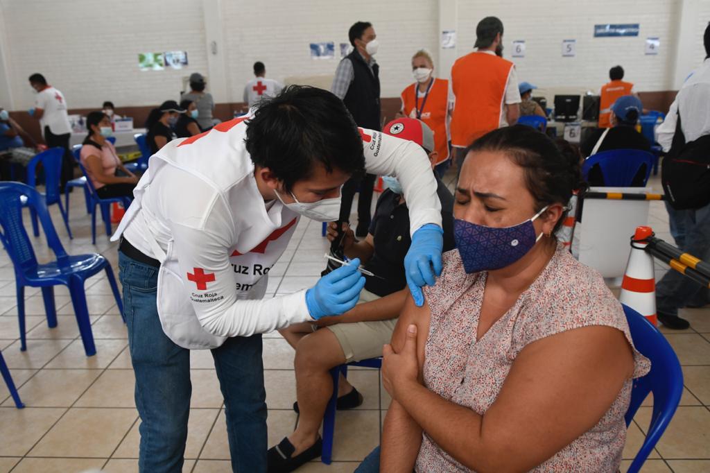 Salud pide apoyo a autoridades locales y líderes religiosos para combatir rechazo a la vacuna