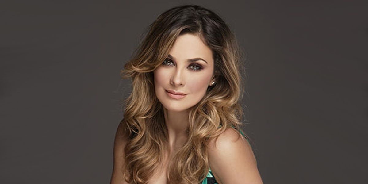 ¡Desafía la censura! Aracely Arámbula sube la temperatura con “picante” foto