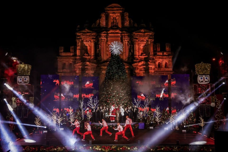 Festival Árbol Gallo enciende la Navidad en Guatemala