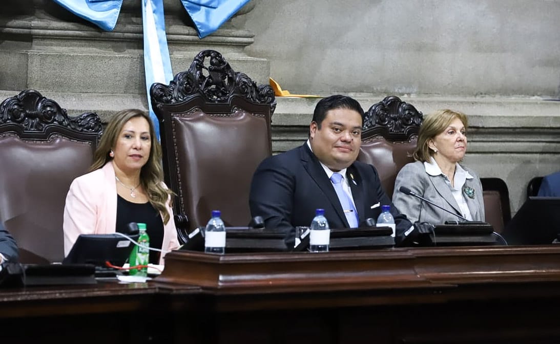 Entre rechazos oficialismo aprueba primer proyecto público privado