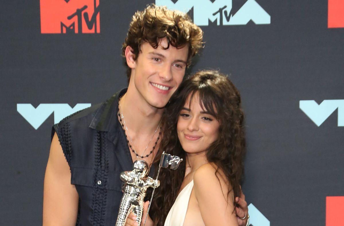 Fotos de Camila Cabello llorando previo a terminar con Shawn Mendes