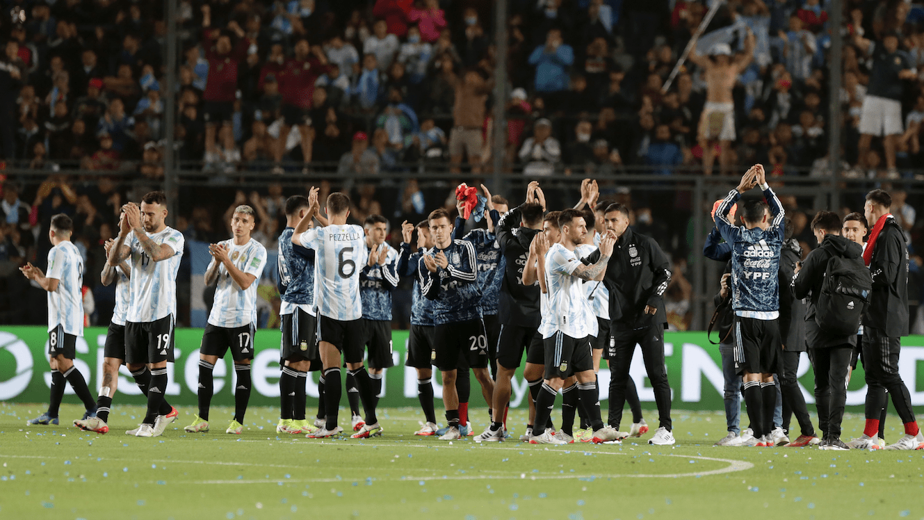 Argentina se clasifica al Mundial tras derrota de Chile ante Ecuador