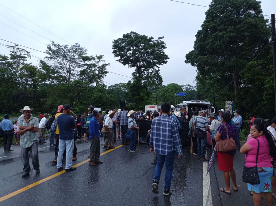 «Nuestro total rechazo a las medidas de hecho y bloqueos de carreteras», dice CNE