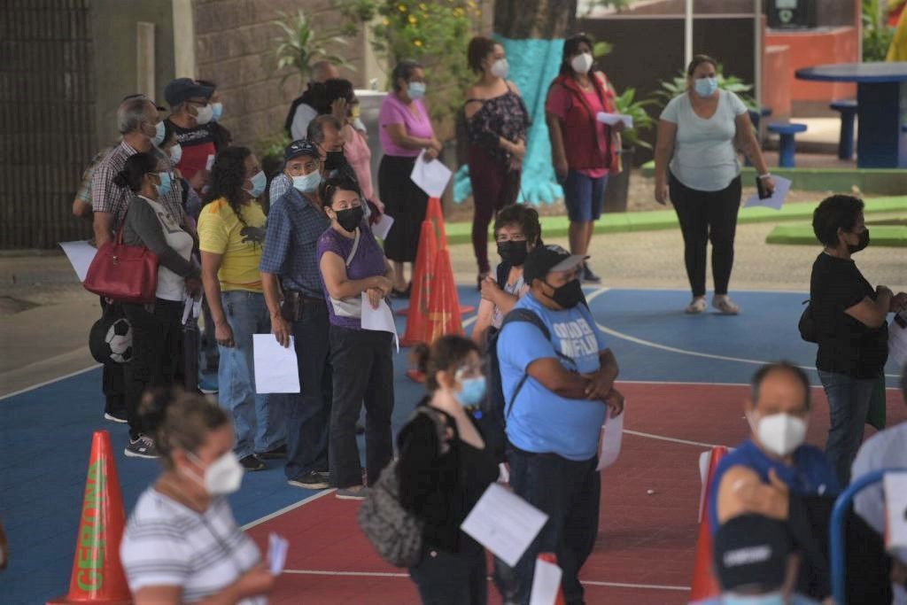 Segunda dosis de vacunas para menores se agotaron rápidamente