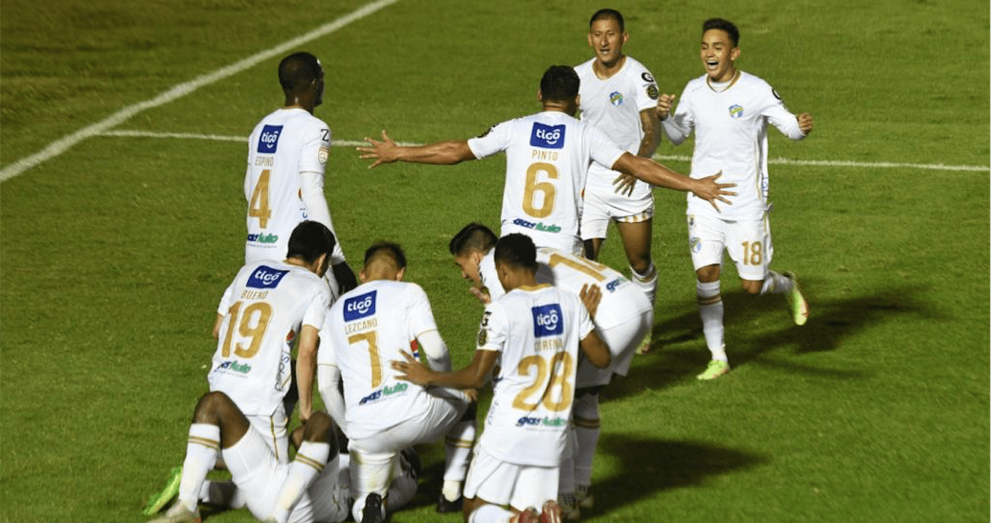 VIDEO. Comunicaciones elimina al Saprissa y avanza a semis en la Concacaf