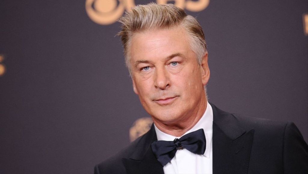 Alec Baldwin es acusado de homicidio involuntario