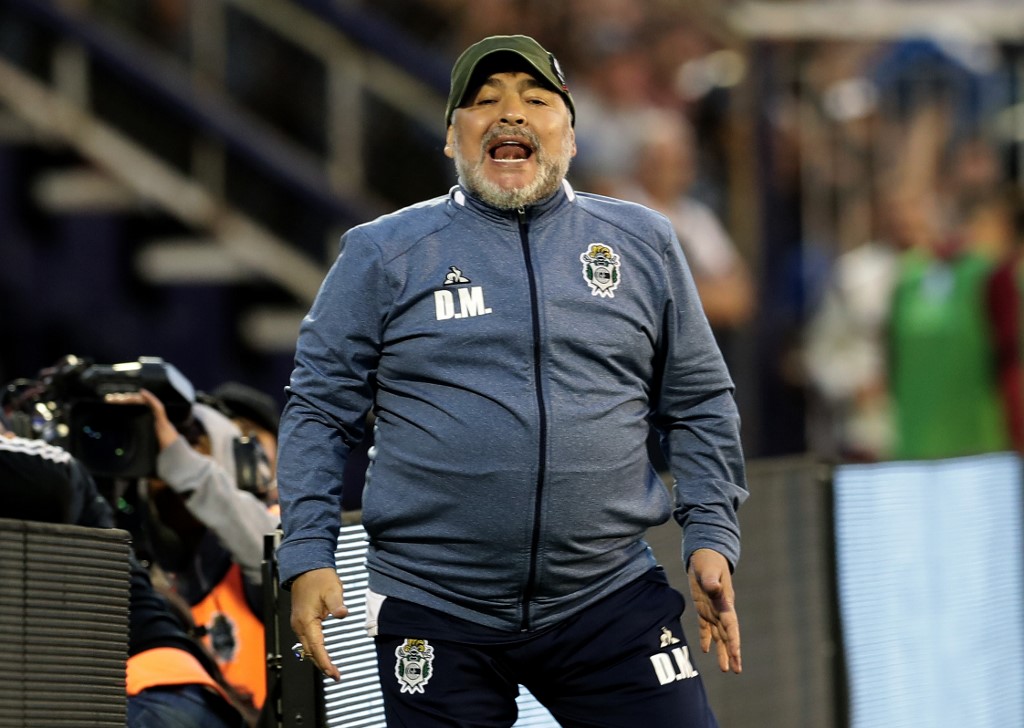 Maradona sufría transtornos hepático renal