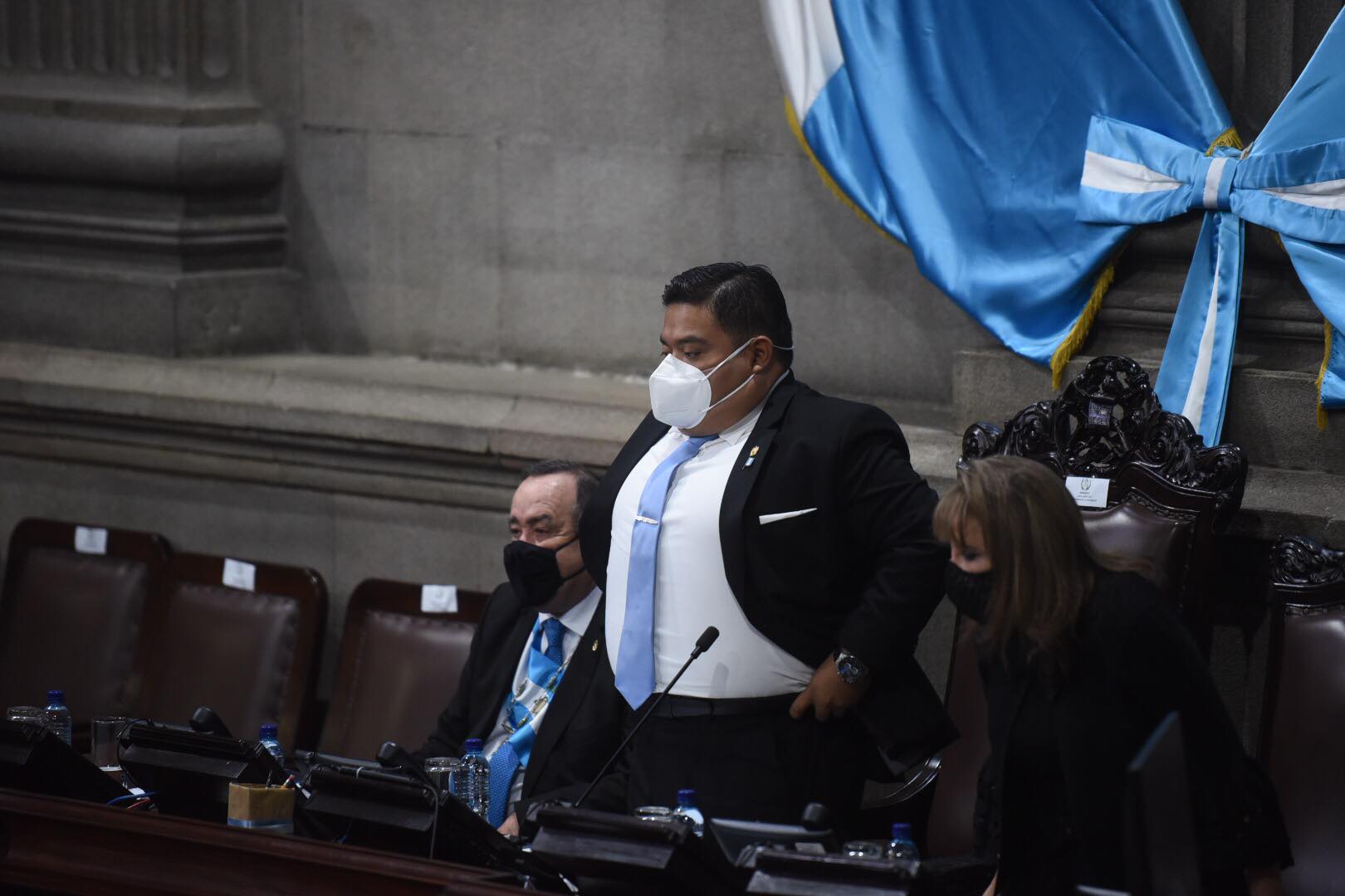 Congreso busca adquirir seguro médico y de vida para diputados