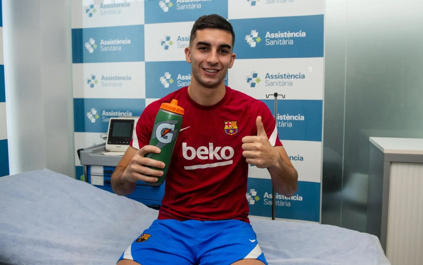 Ferran Torres tendrá que esperar para poder debutar con el Barcelona