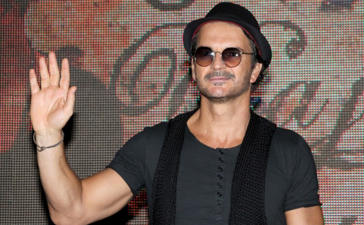 Ricardo Arjona presenta a su familia con emotivo video