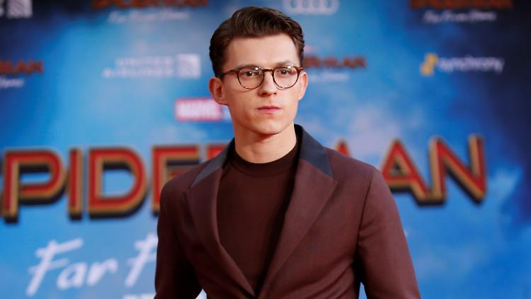 “Spider-Man: No Way Home”: Así reaccionó Tom Holland a la pelea en taquilla