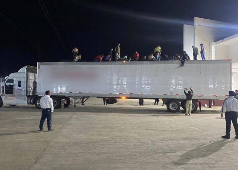 294 migrantes guatemaltecos son interceptados en Veracruz