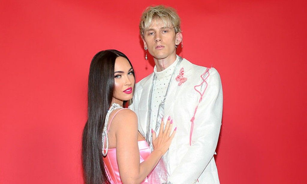 VIDEO. Megan Fox y Machine Gun Kelly se comprometen