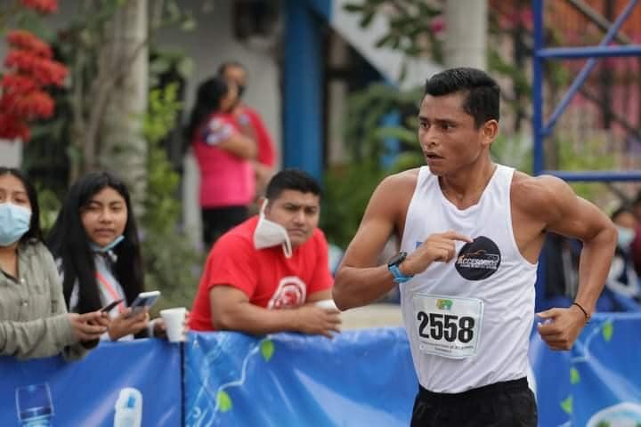 Erick Barrondo y Maritza Poncio se coronan en Campeonato Nacional