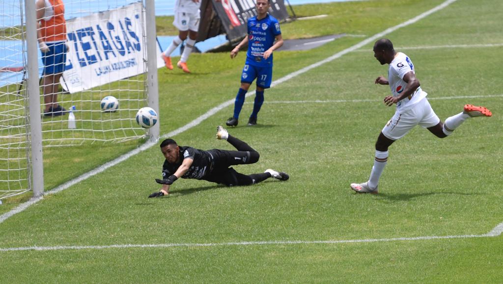 Cambio de horario en el partido entre Cobán Imperial vs. Comunicaciones