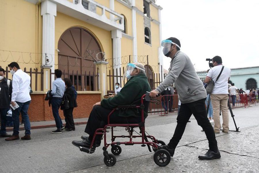 En el Templo de San José se realizó jornada de vacunación contra el coronavirus