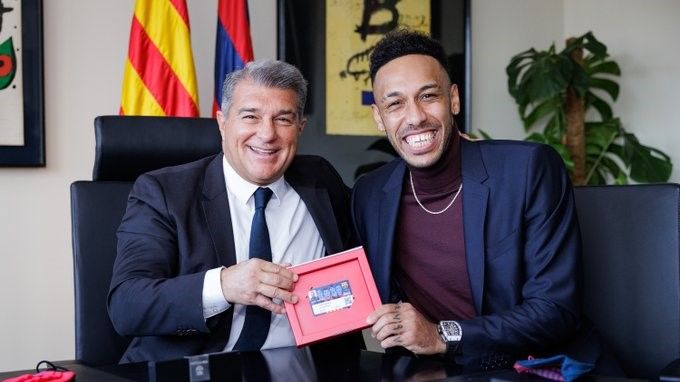 Ilusionado con el fichaje, Aubameyang apunta a lo alto con el FC Barcelona