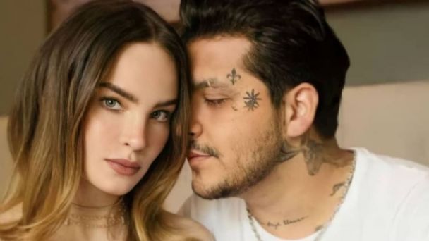 FOTO. Así luce el rostro de Christian Nodal tras borrar tatuaje de Belinda