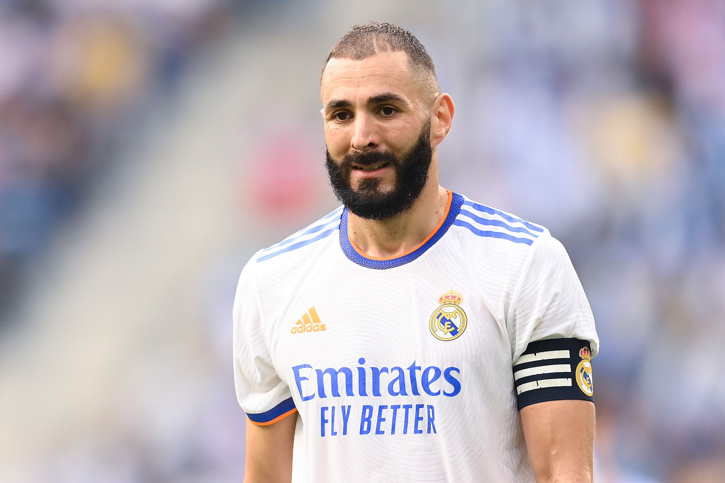 Karim Benzema es duda para el duelo ante el Paris Saint-Germain