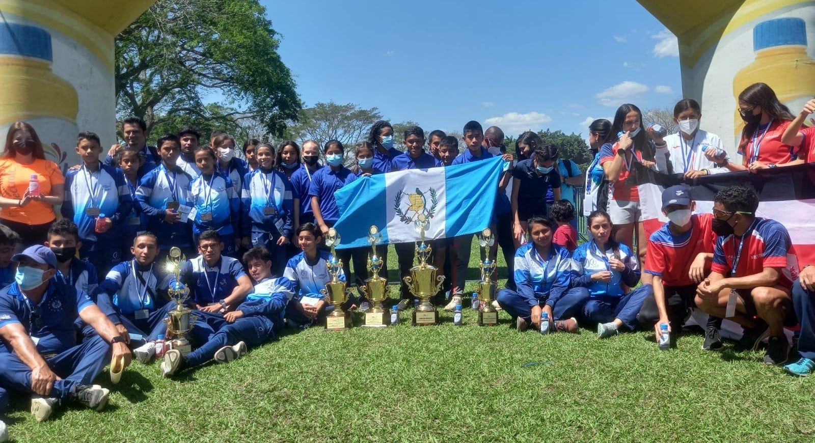 Guatemala domina Centroamericano de Campo Traviesa